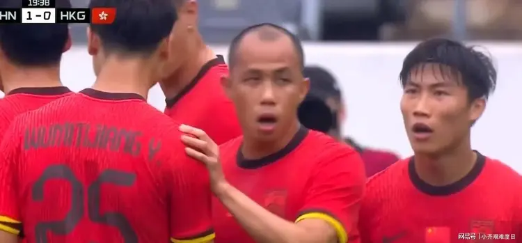 科尔切斯特客场憾负,努力挽回颜面 科尔切斯特客场憾负,努力挽回颜面