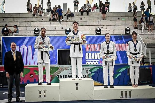 西班牙选手在跆拳道赛中夺金 西班牙选手在跆拳道赛中夺金