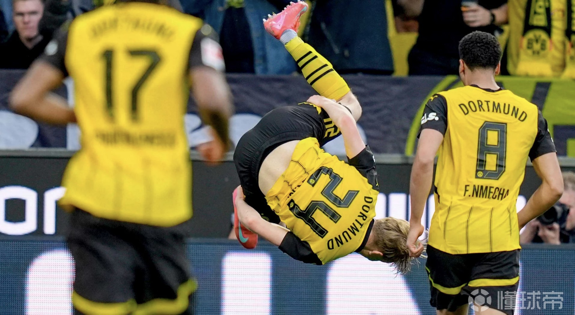 关于多特蒙德青年军表现出色，获得胜利的信息