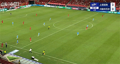 邦德立刻主场击败对手,冲上榜首 邦德立刻主场击败对手,冲上榜首