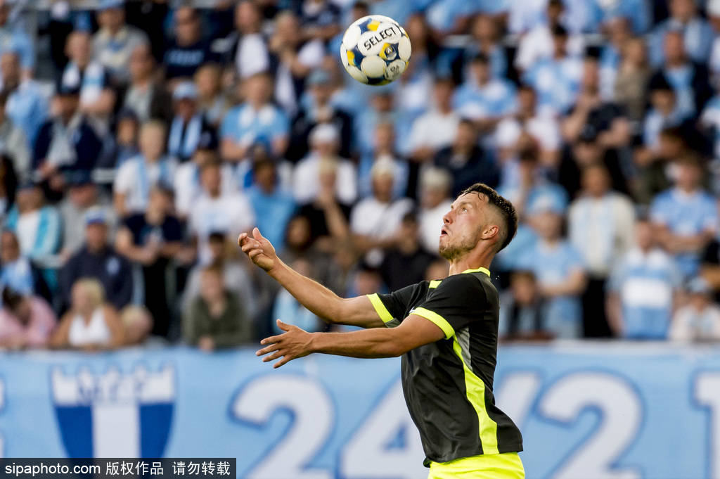 伯明翰城队在比赛中发挥出色 伯明翰城队在比赛中发挥出色