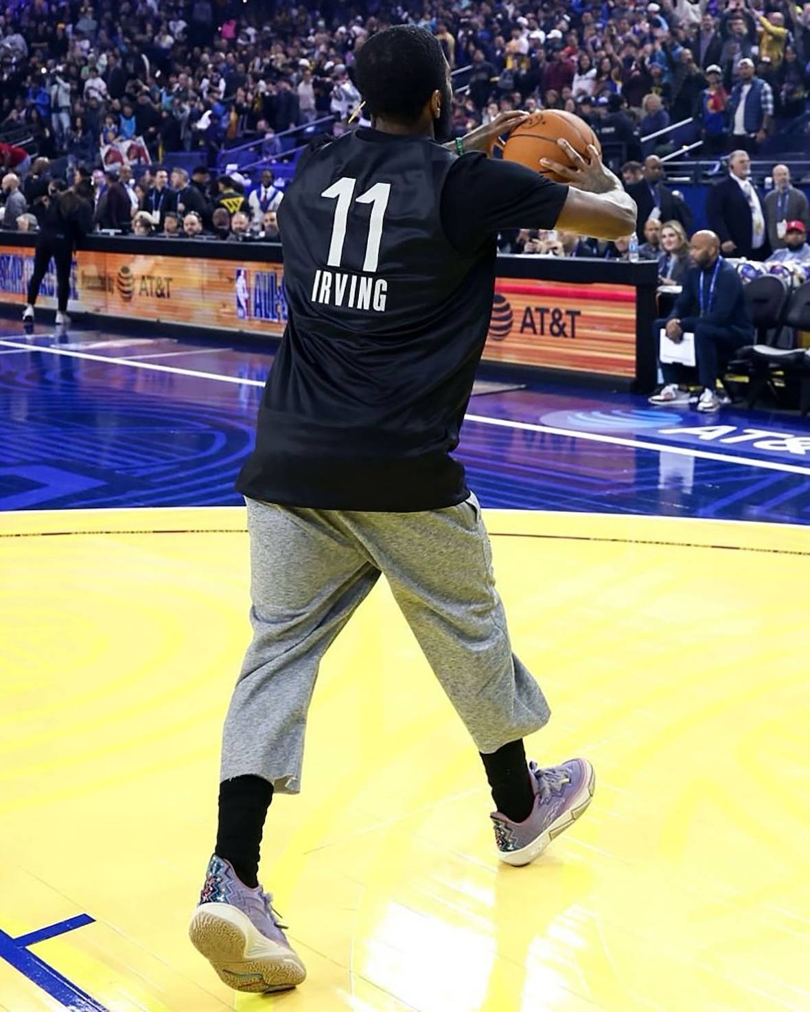 关于NBA传奇明星齐聚，全明星周末篮球璀璨夺目的信息