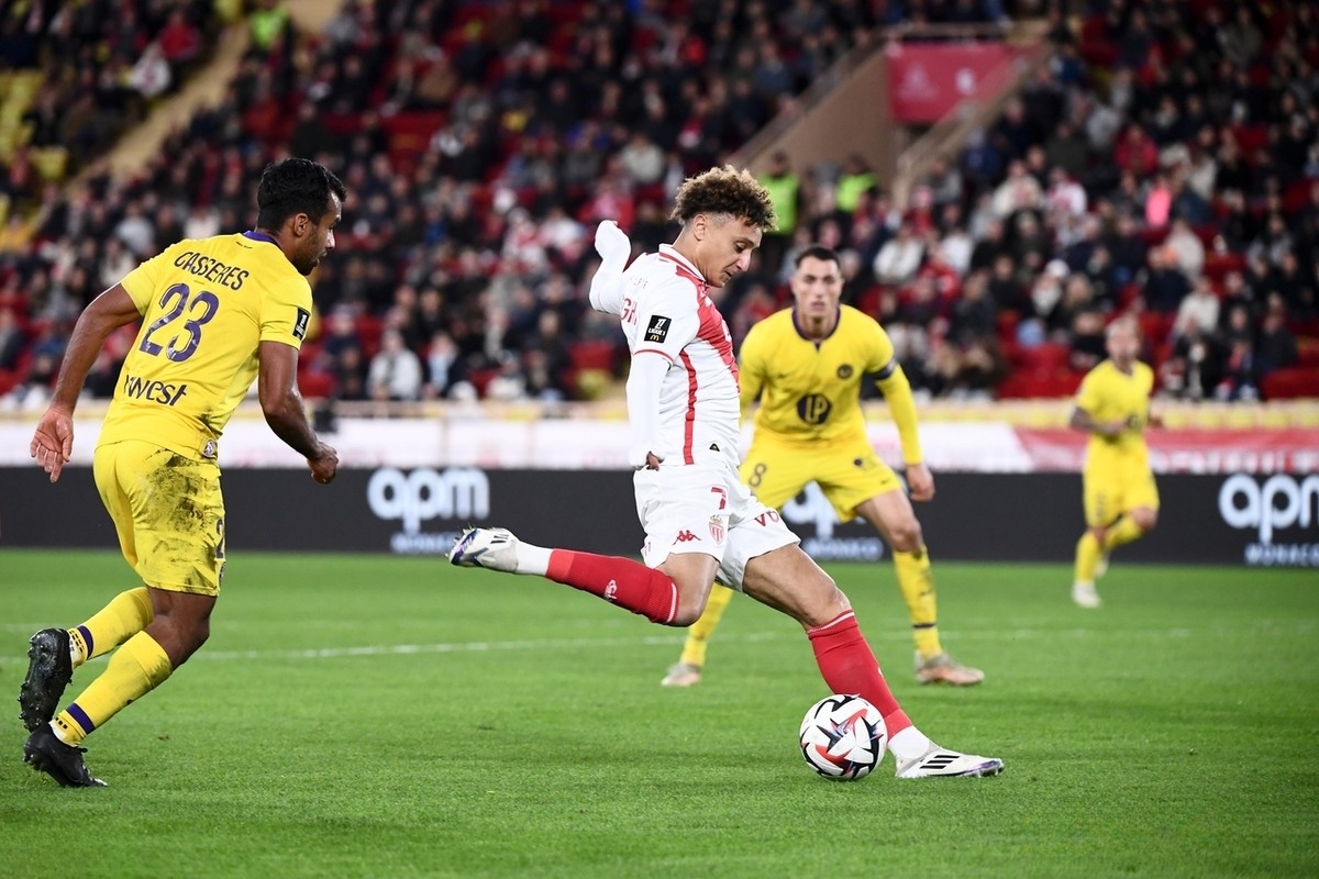 卡昂客场惊险战平斯特拉斯堡,保持不败纪录 卡昂客场惊险战平斯特拉斯堡,保持不败纪录