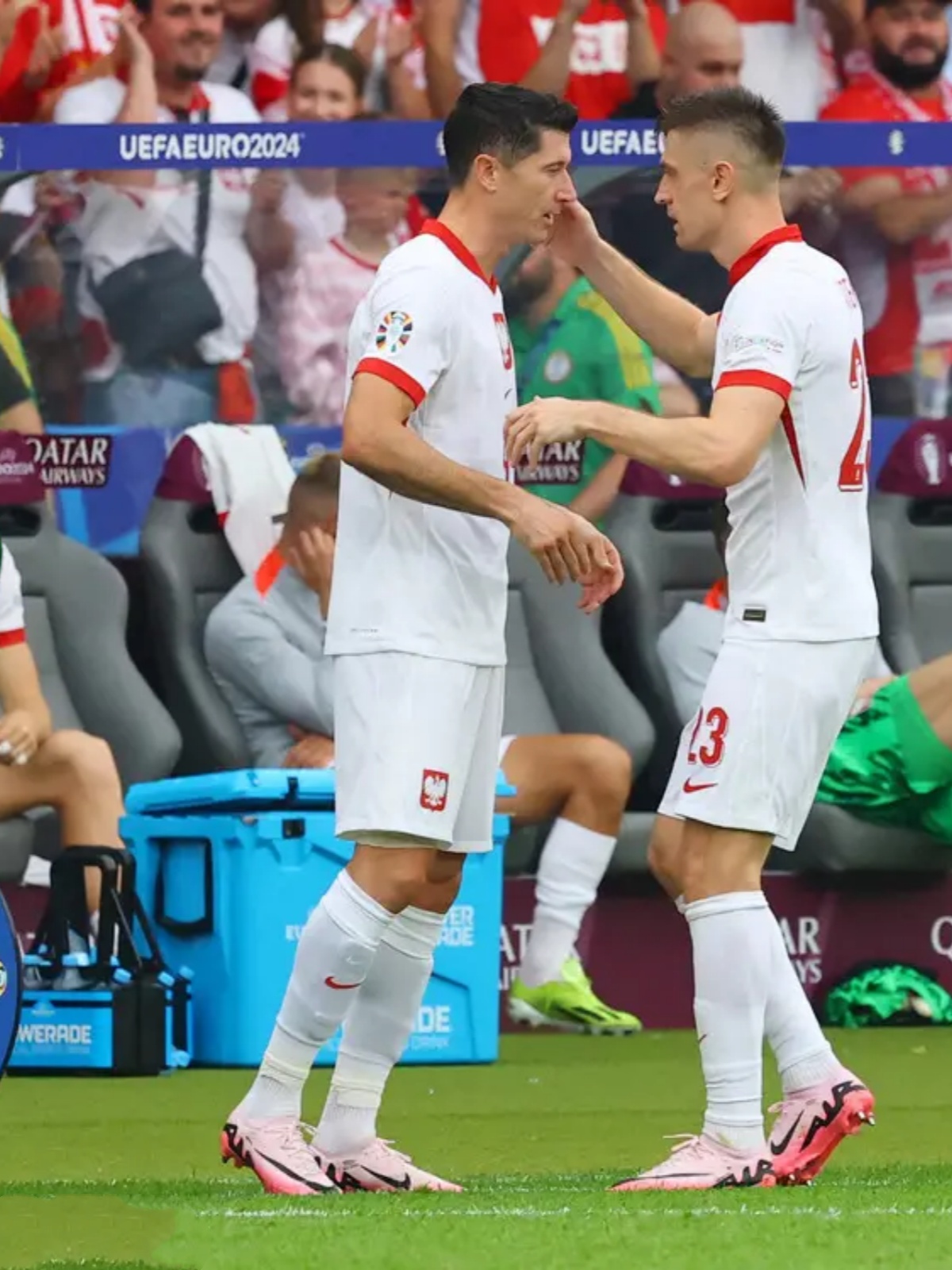 斯洛伐克队出局欧洲杯失意告别