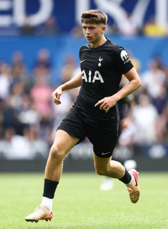 热刺锋线表现出色受主帅点名表扬的简单介绍 热刺锋线表现出色受主帅点名表扬的简单介绍