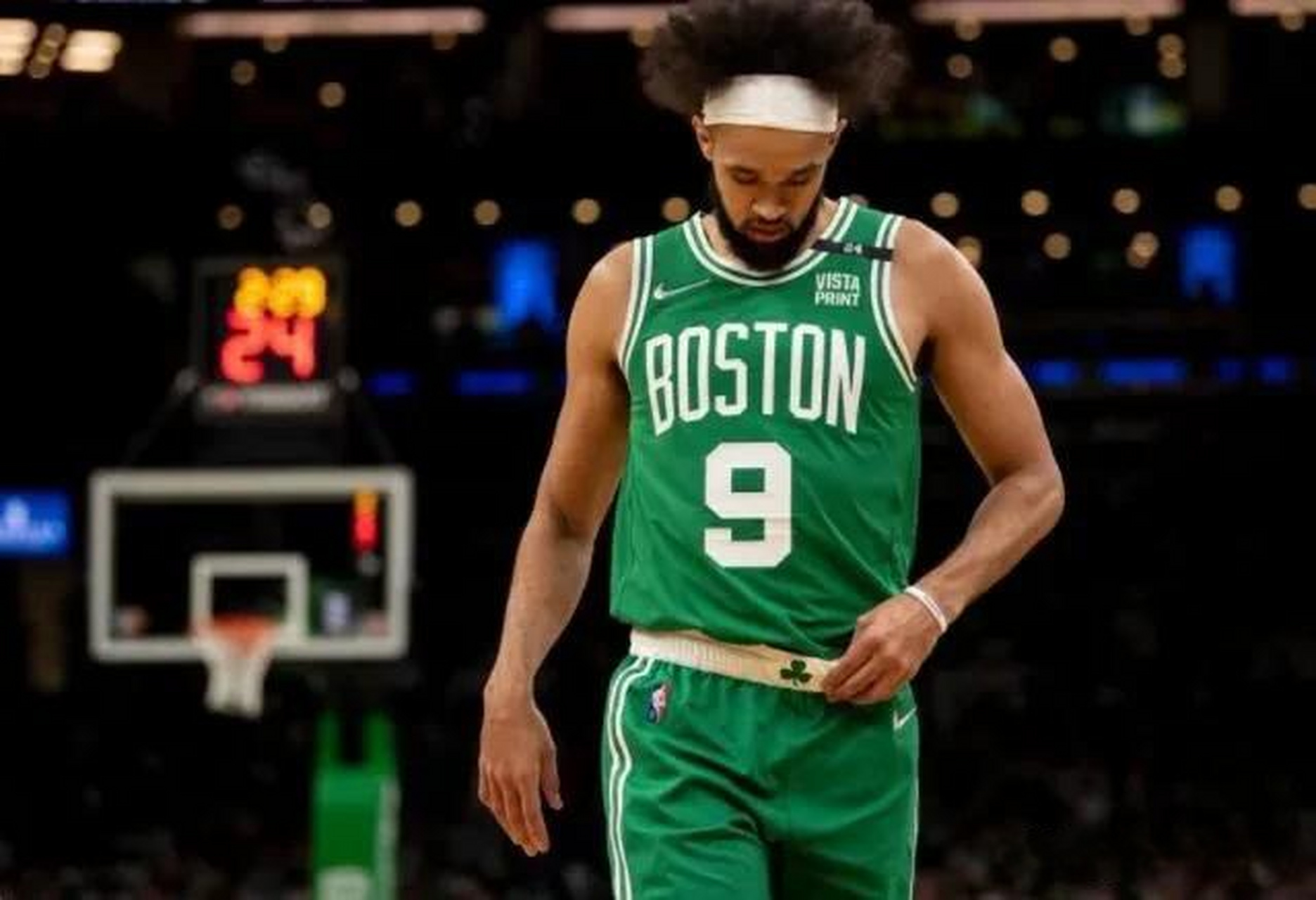 篮网客场击败凯尔特人,取得两连胜 篮网客场击败凯尔特人,取得两连胜