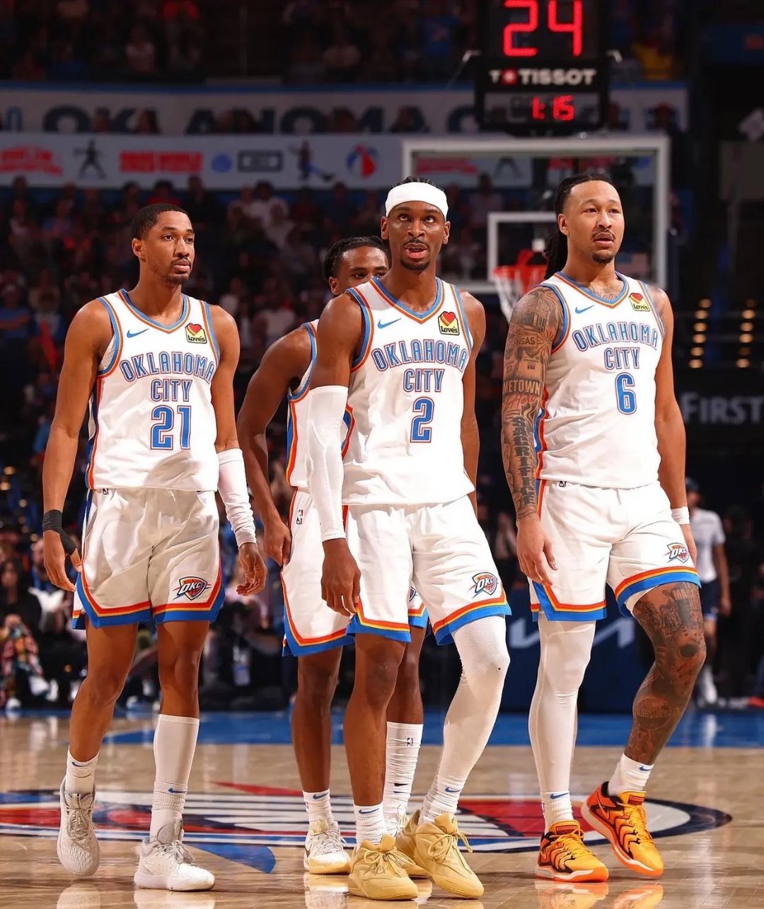 雷霆击败灰熊,继续保持不败 雷霆击败灰熊,继续保持不败