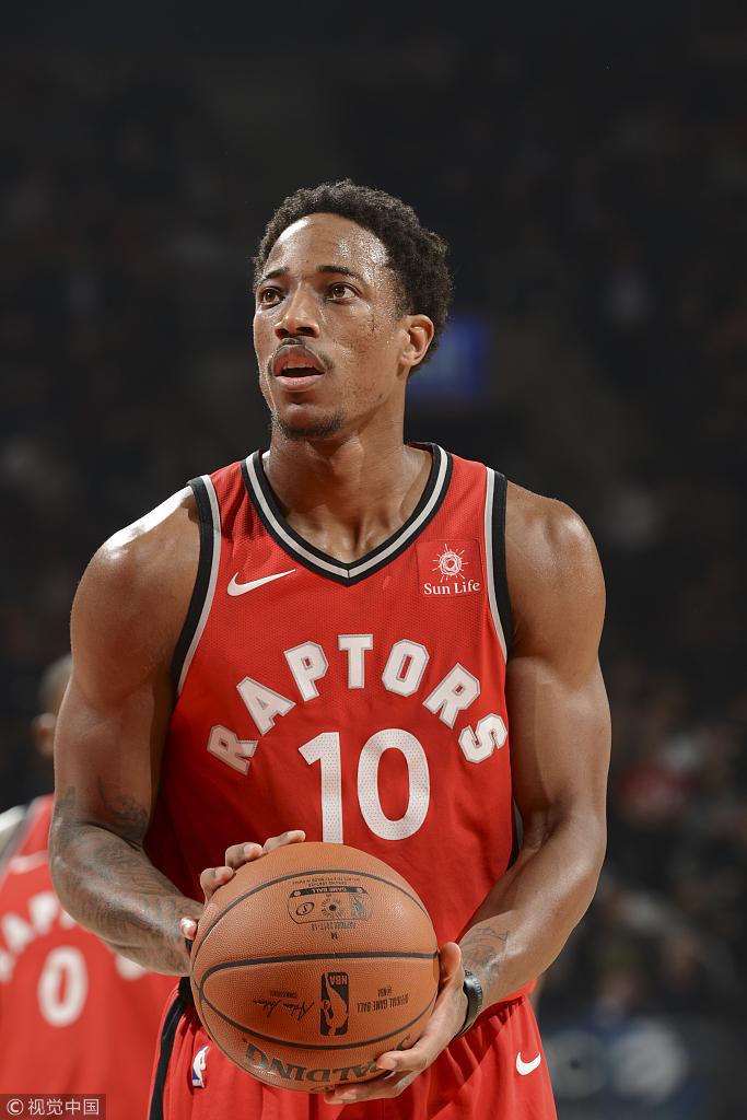 猛龙不敌公牛,西亚卡姆孤军奋战未果 猛龙不敌公牛,西亚卡姆孤军奋战未果