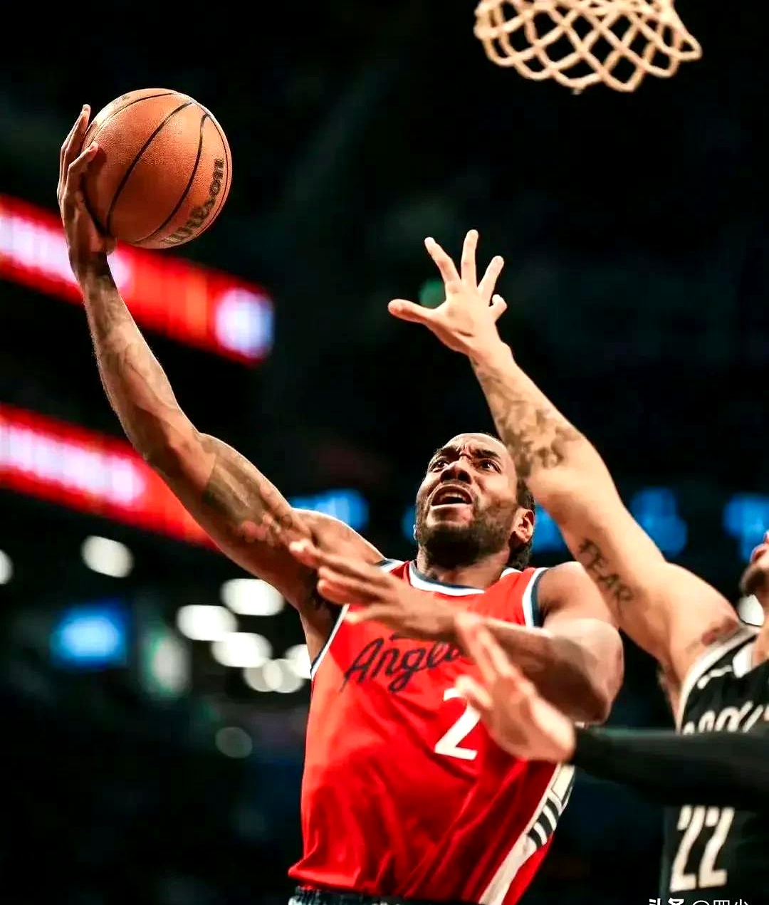 火箭击败老鹰，西蒙斯全场高效