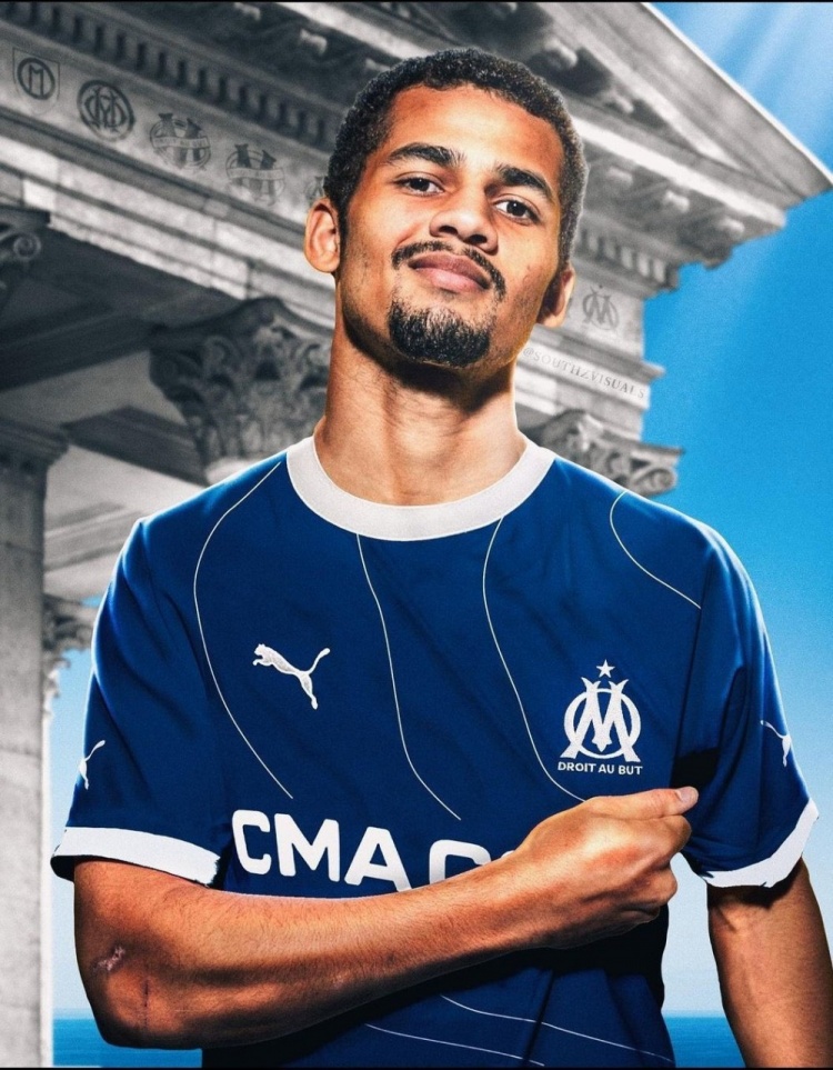 利物浦宣布签下塞尔维亚籍中场扬登普的简单介绍 利物浦宣布签下塞尔维亚籍中场扬登普的简单介绍