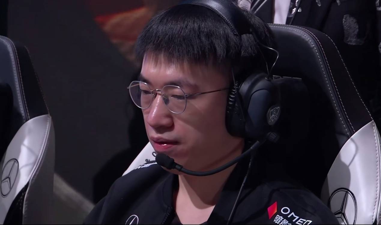 FNC碾压DFM，Xiaohu打出惊人五杀宿命之战淘汰赛，留下经典瞬间